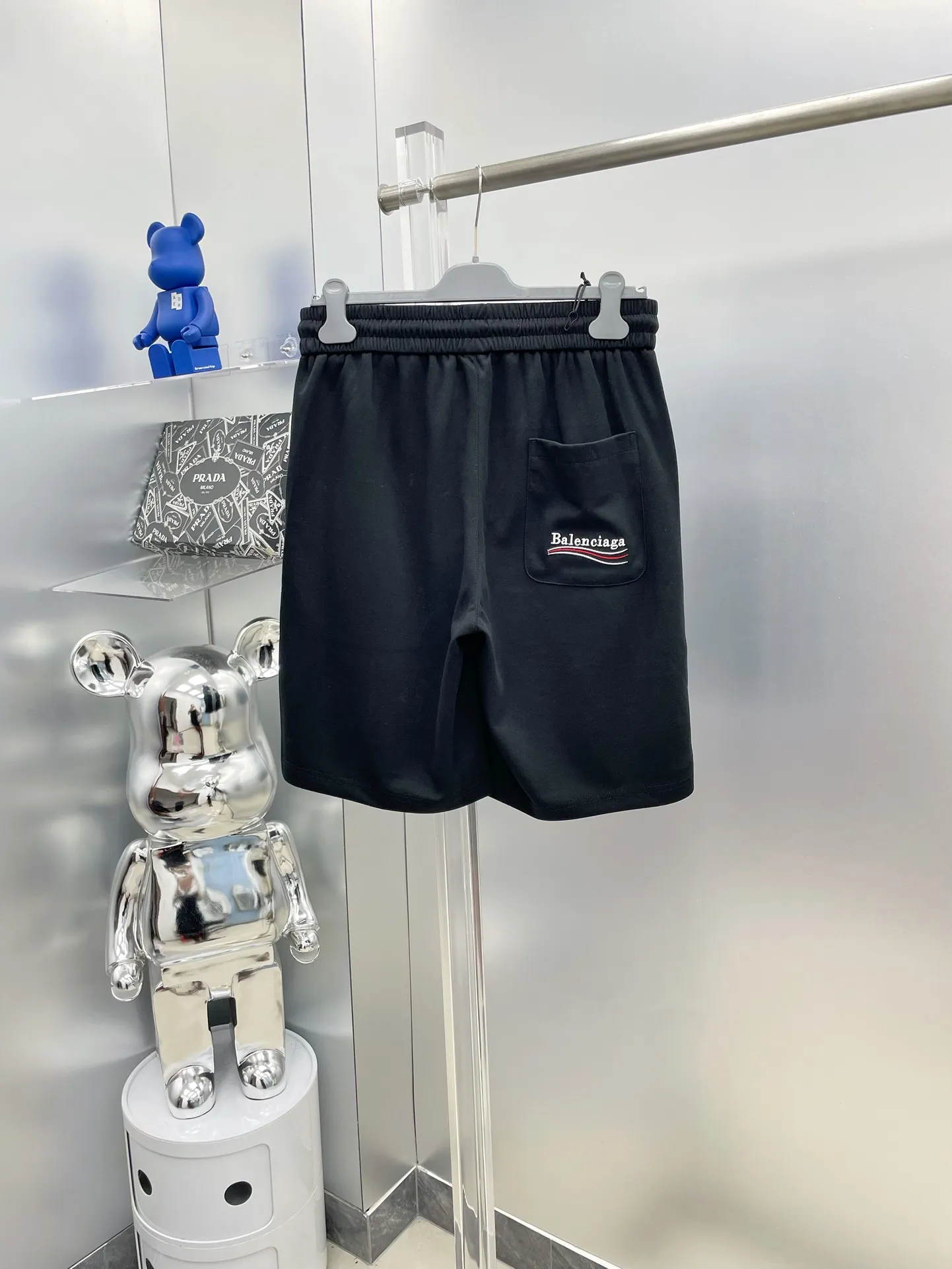 Bal* Paris Coke 2026 Summer New Arrival letter LOGO shorts D High-end custom Breathable fabric Breathable stretch comfort is extremely high, the details are impeccable, top-grade accessories, original logo design concept, delicate and soft feel! The upper body fit is awesome! Size: M-XXXL Please state your height and weight when ordering